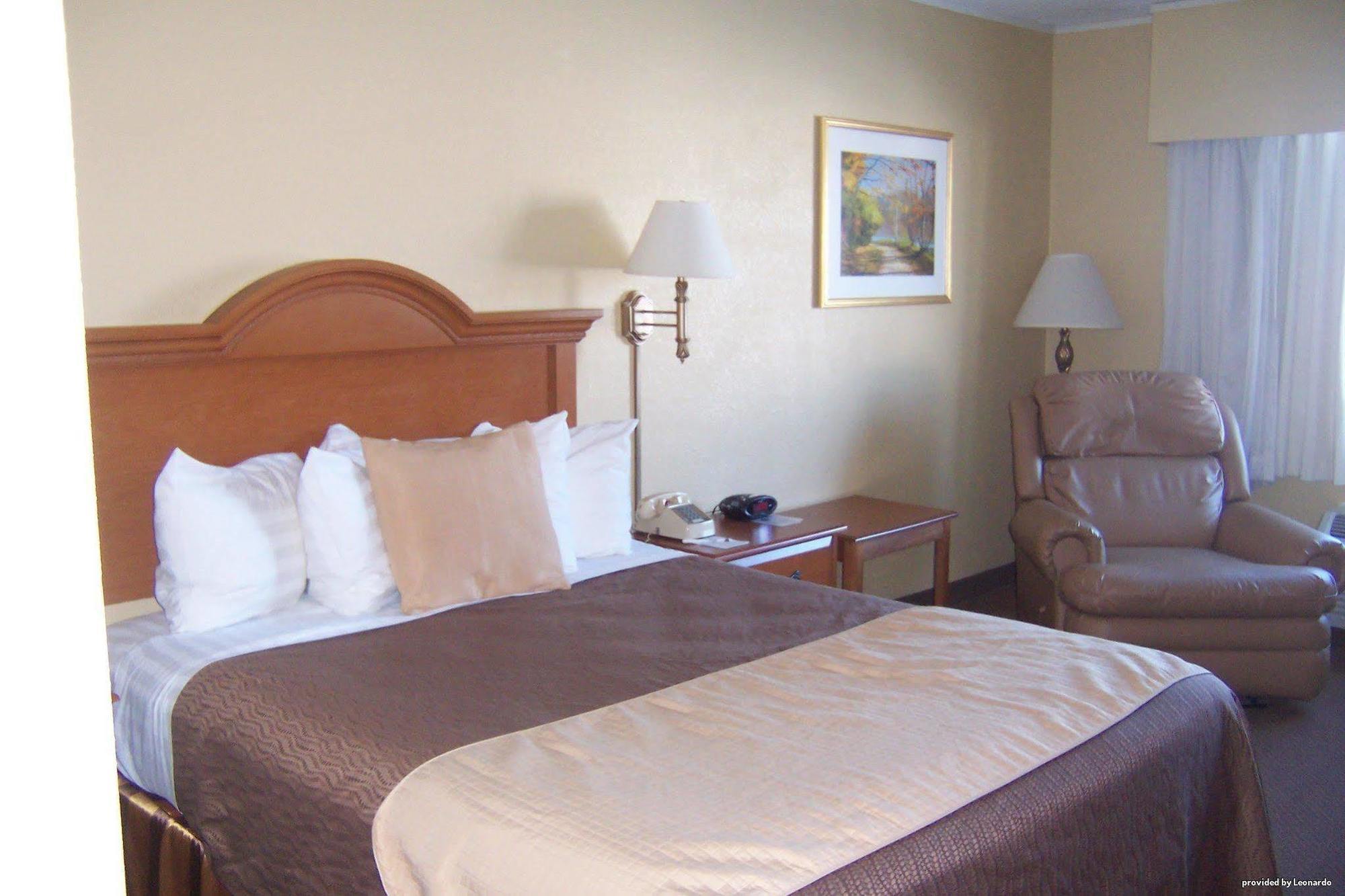 Norwood Inn & Suites Mankato North Mankato 외부 사진